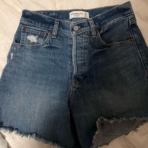 Abercrombie High Rise Dad Short